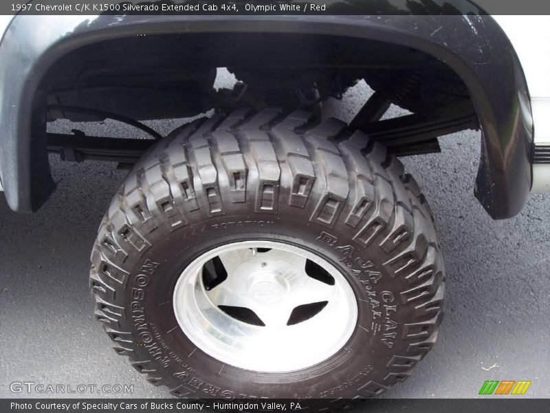 Olympic White / Red 1997 Chevrolet C/K K1500 Silverado Extended Cab 4x4