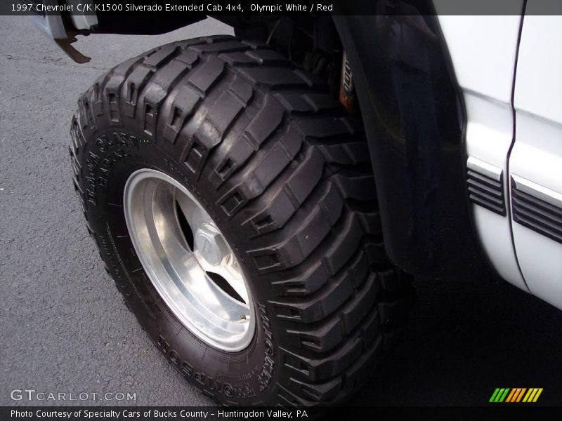 Olympic White / Red 1997 Chevrolet C/K K1500 Silverado Extended Cab 4x4