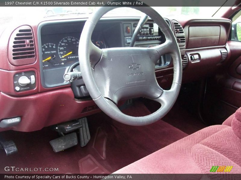 Olympic White / Red 1997 Chevrolet C/K K1500 Silverado Extended Cab 4x4