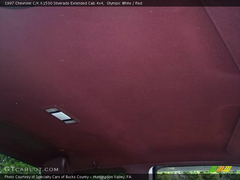 Olympic White / Red 1997 Chevrolet C/K K1500 Silverado Extended Cab 4x4