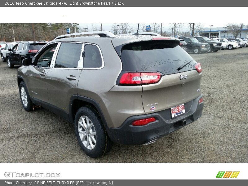 Light Brownstone Pearl / Black 2016 Jeep Cherokee Latitude 4x4