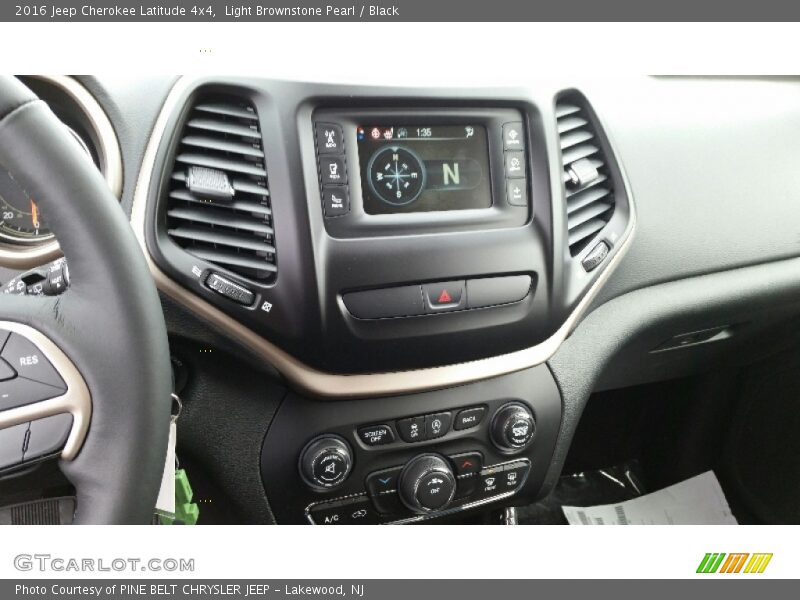 Light Brownstone Pearl / Black 2016 Jeep Cherokee Latitude 4x4
