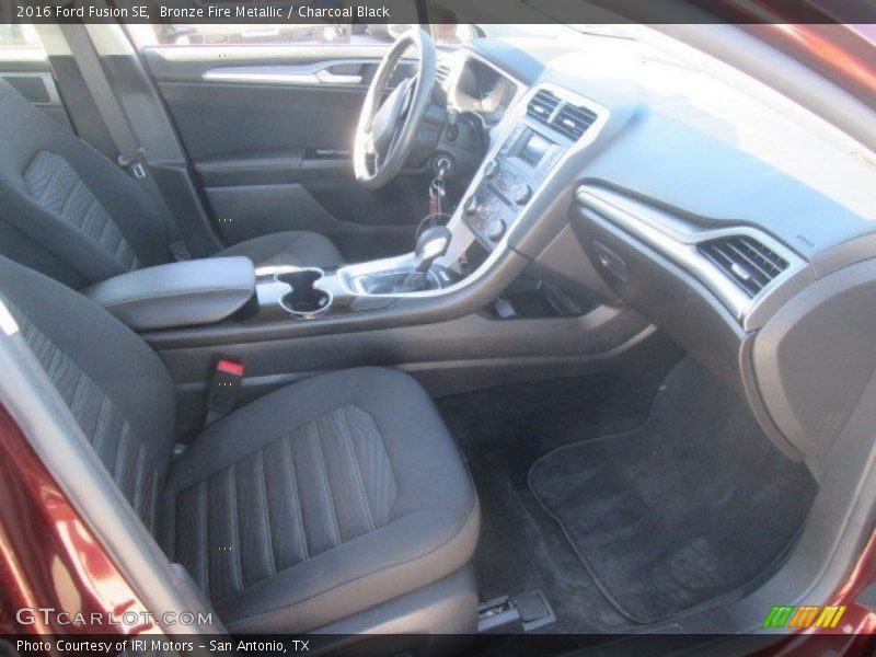 Bronze Fire Metallic / Charcoal Black 2016 Ford Fusion SE