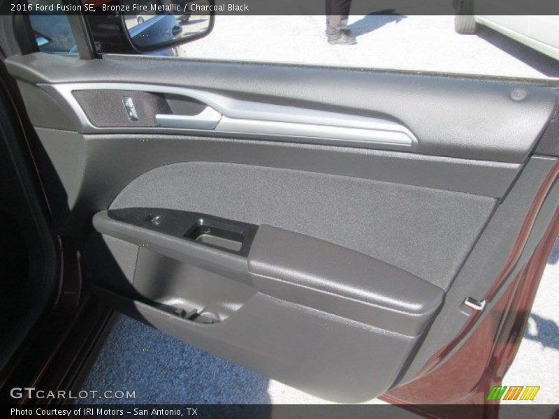 Bronze Fire Metallic / Charcoal Black 2016 Ford Fusion SE