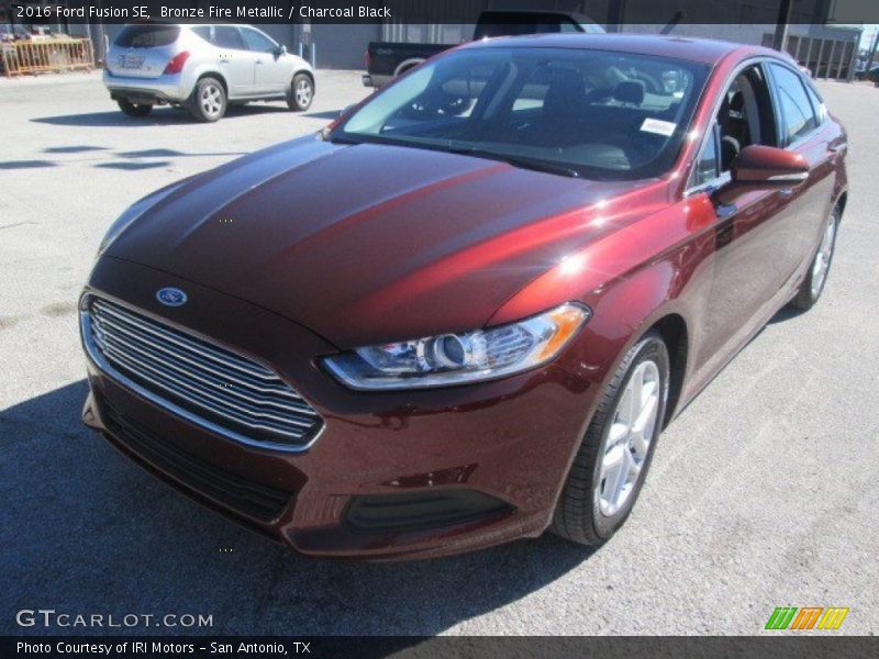 Bronze Fire Metallic / Charcoal Black 2016 Ford Fusion SE