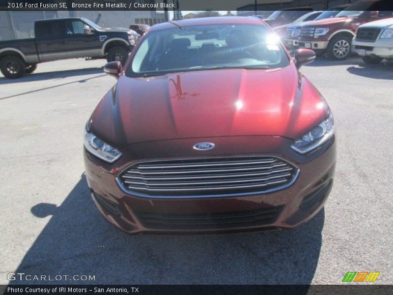 Bronze Fire Metallic / Charcoal Black 2016 Ford Fusion SE