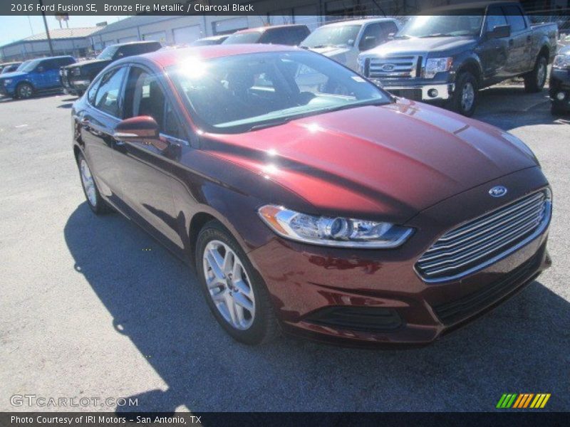 Bronze Fire Metallic / Charcoal Black 2016 Ford Fusion SE