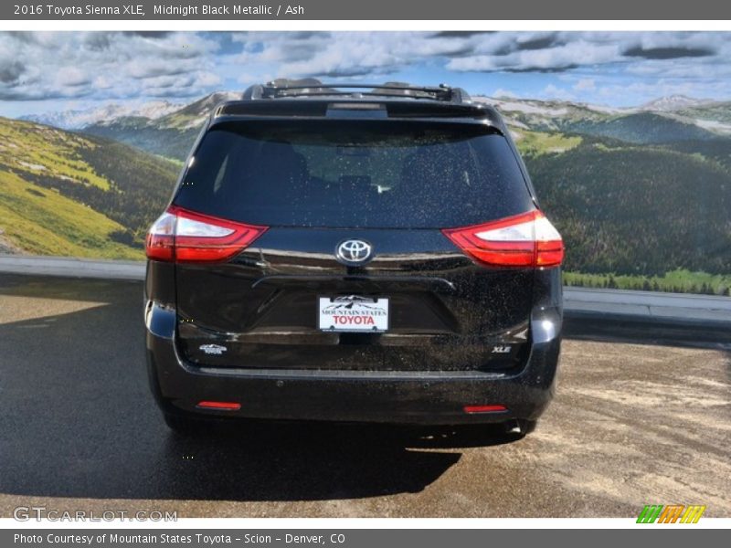 Midnight Black Metallic / Ash 2016 Toyota Sienna XLE