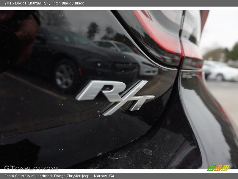 Pitch Black / Black 2016 Dodge Charger R/T
