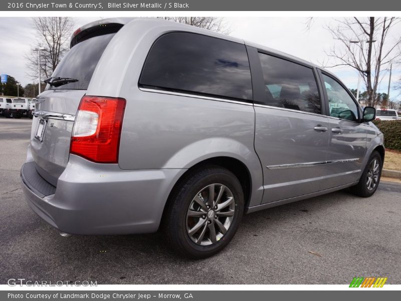 Billet Silver Metallic / S Black 2016 Chrysler Town & Country S