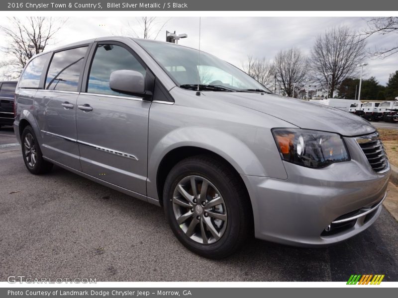 Billet Silver Metallic / S Black 2016 Chrysler Town & Country S