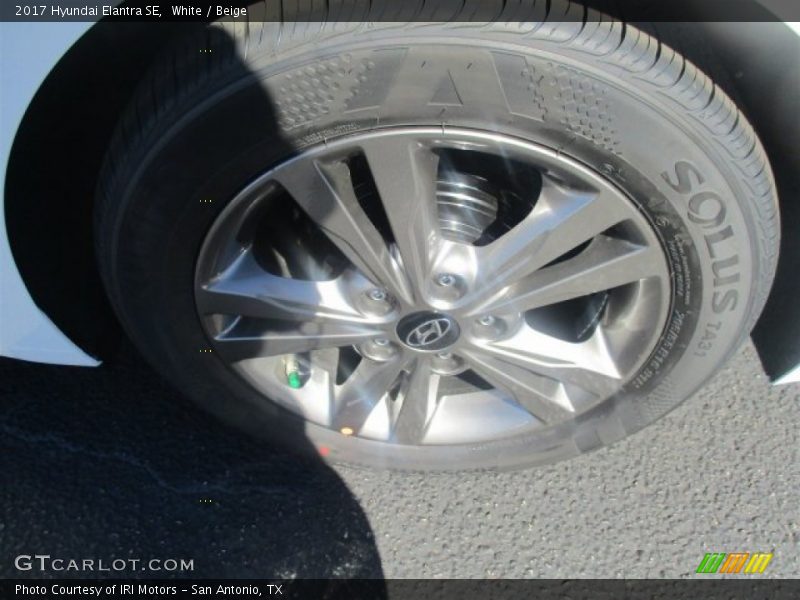 White / Beige 2017 Hyundai Elantra SE