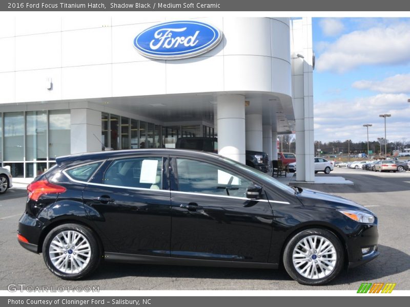 Shadow Black / Medium Soft Ceramic 2016 Ford Focus Titanium Hatch