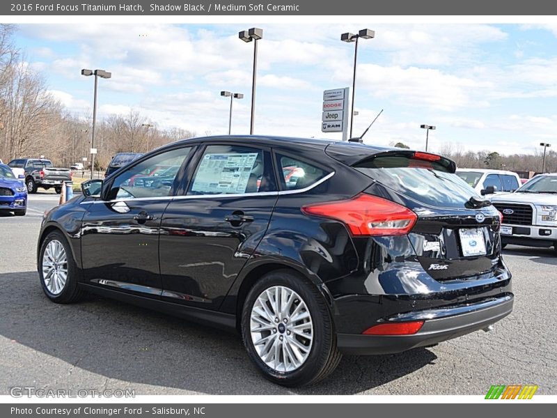 Shadow Black / Medium Soft Ceramic 2016 Ford Focus Titanium Hatch