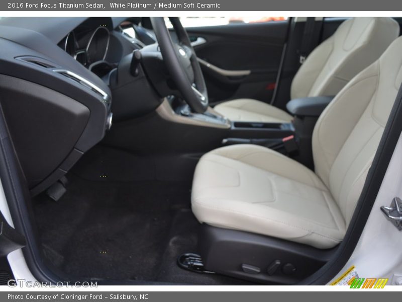 White Platinum / Medium Soft Ceramic 2016 Ford Focus Titanium Sedan