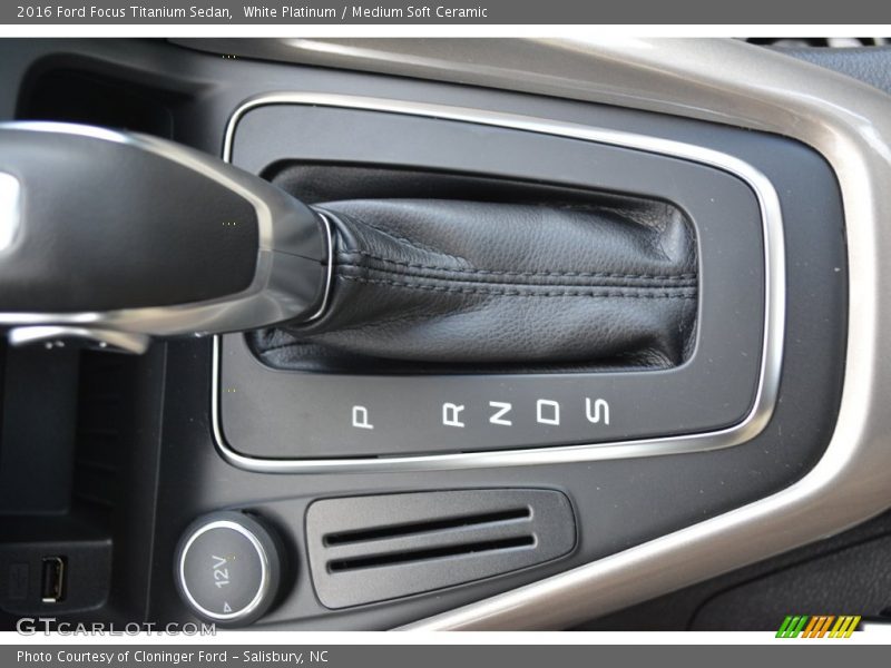 White Platinum / Medium Soft Ceramic 2016 Ford Focus Titanium Sedan