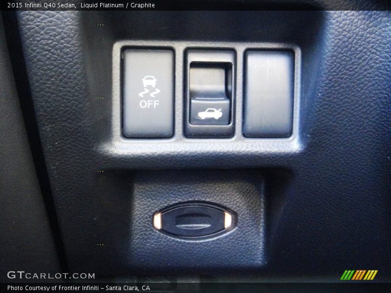 Liquid Platinum / Graphite 2015 Infiniti Q40 Sedan