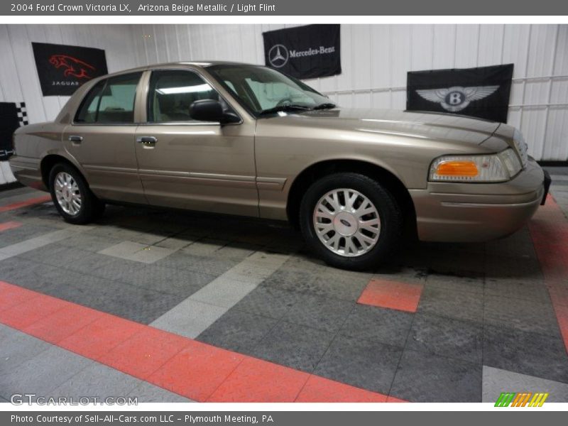 Arizona Beige Metallic / Light Flint 2004 Ford Crown Victoria LX