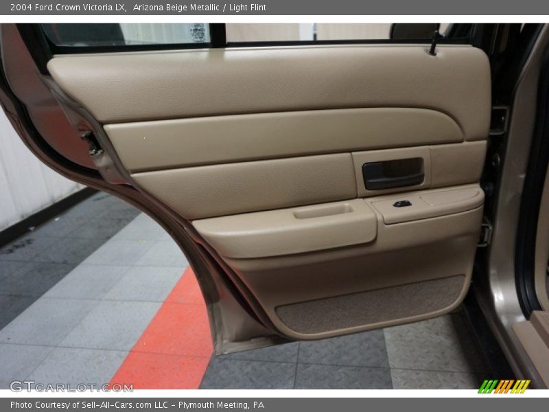 Arizona Beige Metallic / Light Flint 2004 Ford Crown Victoria LX