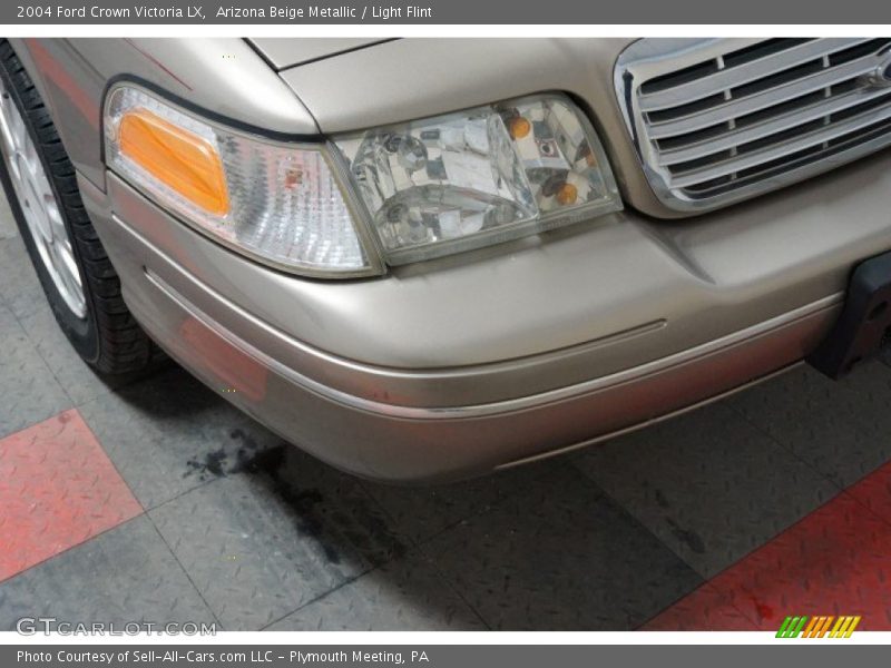 Arizona Beige Metallic / Light Flint 2004 Ford Crown Victoria LX