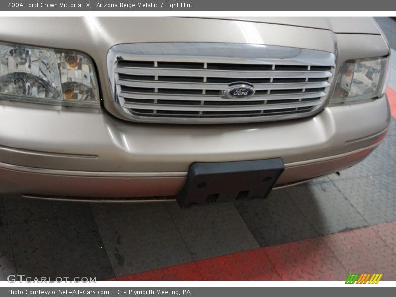 Arizona Beige Metallic / Light Flint 2004 Ford Crown Victoria LX