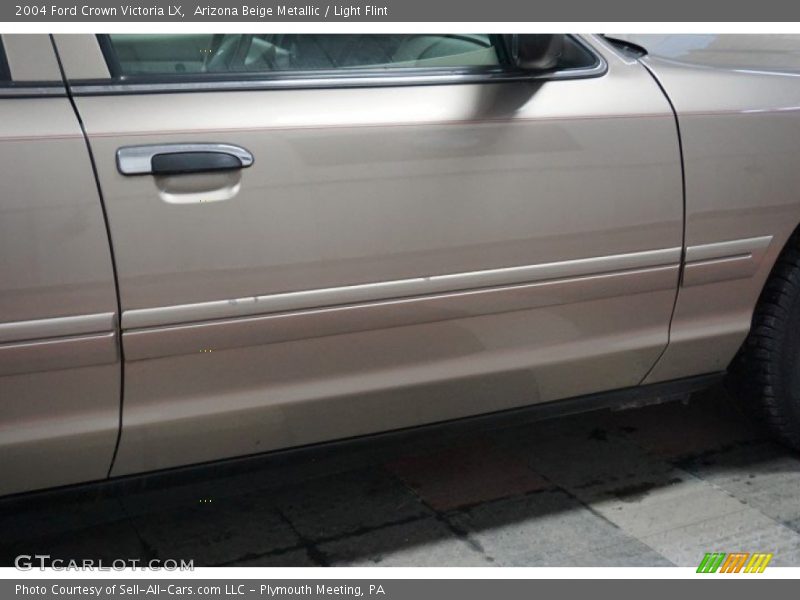 Arizona Beige Metallic / Light Flint 2004 Ford Crown Victoria LX