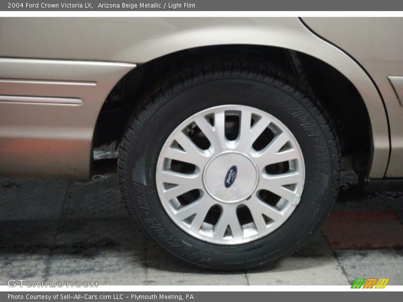 Arizona Beige Metallic / Light Flint 2004 Ford Crown Victoria LX