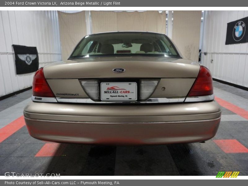 Arizona Beige Metallic / Light Flint 2004 Ford Crown Victoria LX