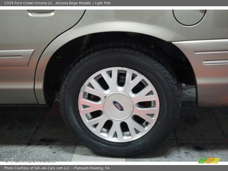 Arizona Beige Metallic / Light Flint 2004 Ford Crown Victoria LX