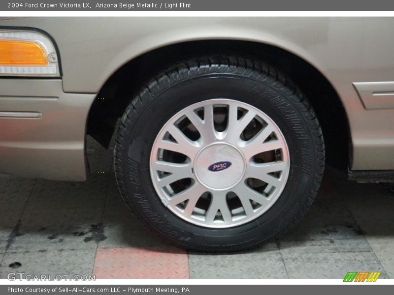 Arizona Beige Metallic / Light Flint 2004 Ford Crown Victoria LX