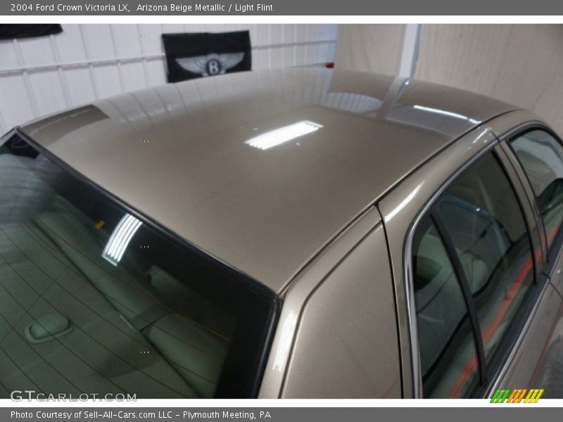 Arizona Beige Metallic / Light Flint 2004 Ford Crown Victoria LX
