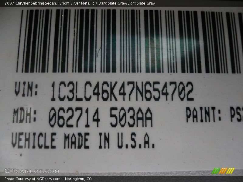Bright Silver Metallic / Dark Slate Gray/Light Slate Gray 2007 Chrysler Sebring Sedan