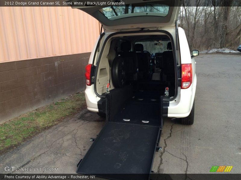Stone White / Black/Light Graystone 2012 Dodge Grand Caravan SE
