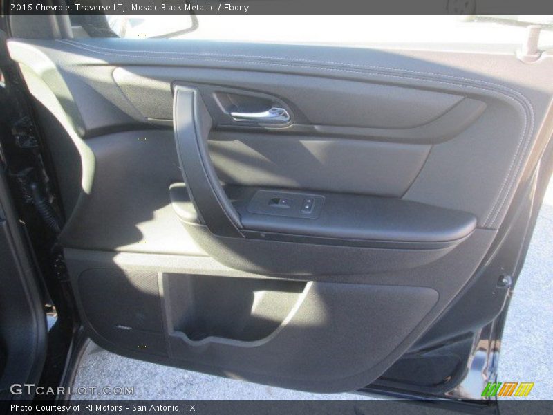 Mosaic Black Metallic / Ebony 2016 Chevrolet Traverse LT
