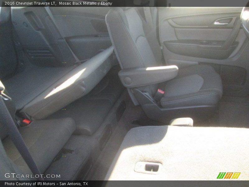 Mosaic Black Metallic / Ebony 2016 Chevrolet Traverse LT