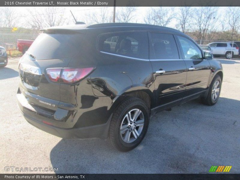 Mosaic Black Metallic / Ebony 2016 Chevrolet Traverse LT