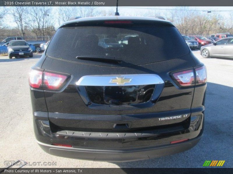 Mosaic Black Metallic / Ebony 2016 Chevrolet Traverse LT