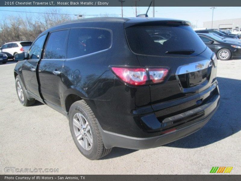 Mosaic Black Metallic / Ebony 2016 Chevrolet Traverse LT