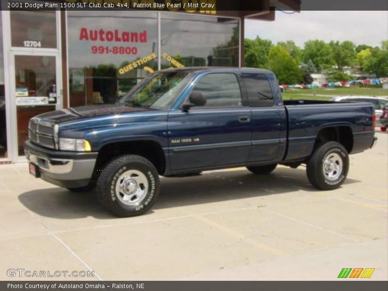 Patriot Blue Pearl / Mist Gray 2001 Dodge Ram 1500 SLT Club Cab 4x4