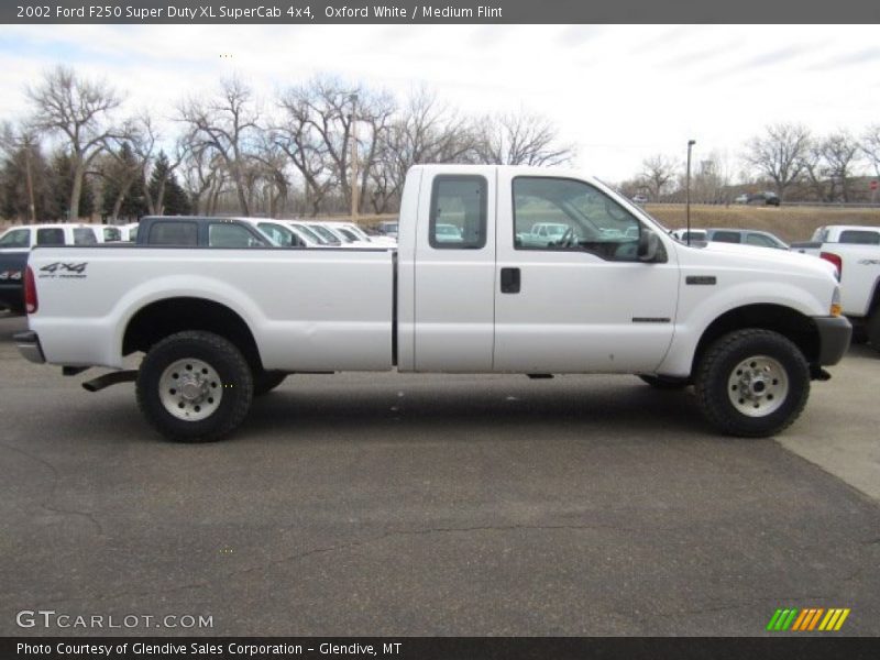 Oxford White / Medium Flint 2002 Ford F250 Super Duty XL SuperCab 4x4