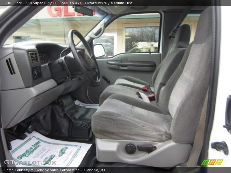 Oxford White / Medium Flint 2002 Ford F250 Super Duty XL SuperCab 4x4