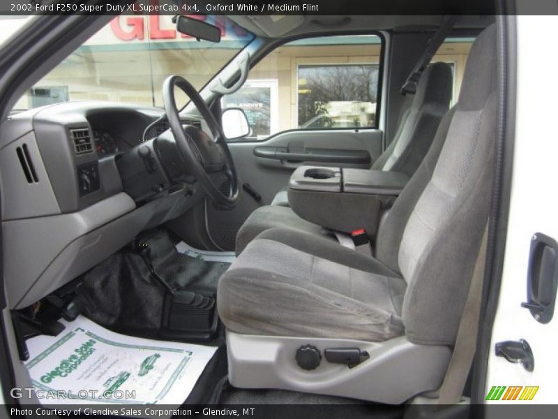 Oxford White / Medium Flint 2002 Ford F250 Super Duty XL SuperCab 4x4