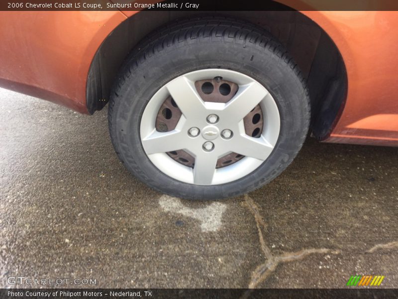 Sunburst Orange Metallic / Gray 2006 Chevrolet Cobalt LS Coupe