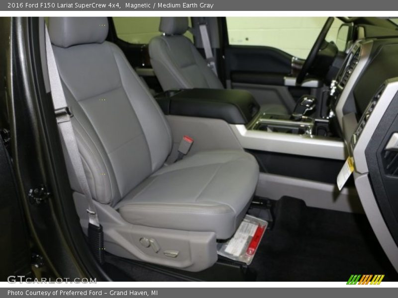 Magnetic / Medium Earth Gray 2016 Ford F150 Lariat SuperCrew 4x4