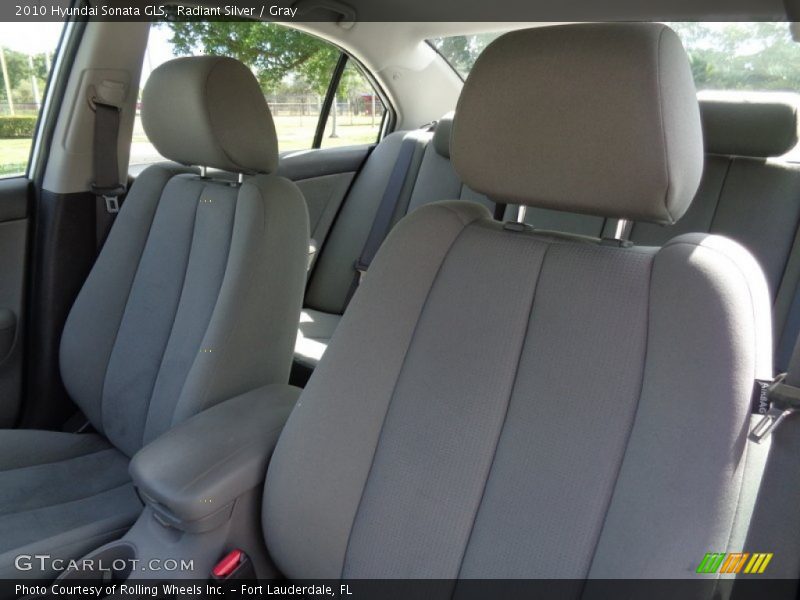 Radiant Silver / Gray 2010 Hyundai Sonata GLS