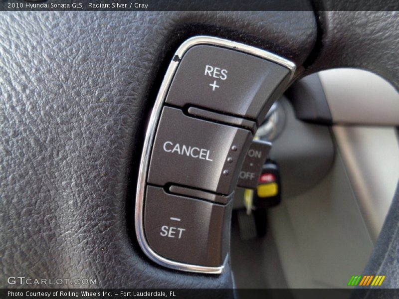 Radiant Silver / Gray 2010 Hyundai Sonata GLS