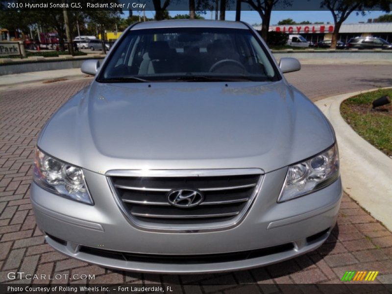 Radiant Silver / Gray 2010 Hyundai Sonata GLS