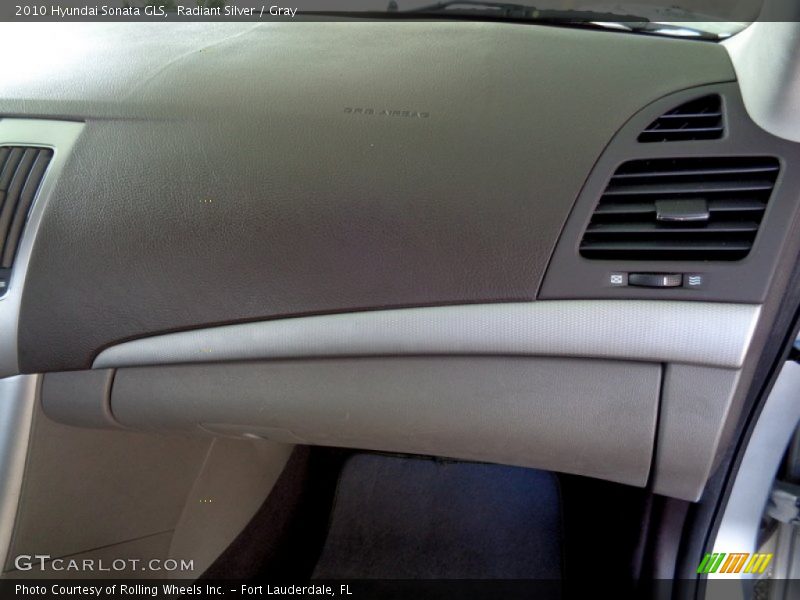Radiant Silver / Gray 2010 Hyundai Sonata GLS