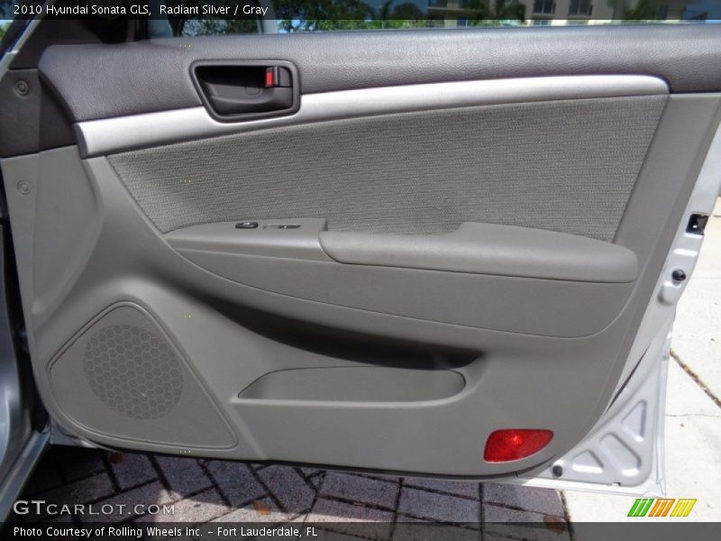 Radiant Silver / Gray 2010 Hyundai Sonata GLS