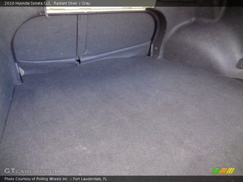 Radiant Silver / Gray 2010 Hyundai Sonata GLS